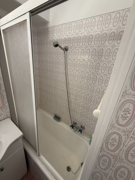 alugo Quarto alges (tudo incluido)