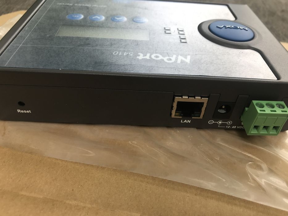 Продам MOXA NPort 5410 V3.3
