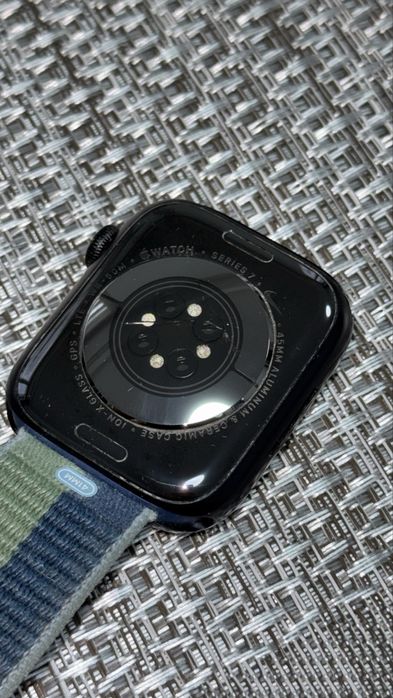 Apple Watch 7 45mm Cellular Nike