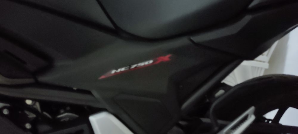 Honda nx 750x de 04/2019