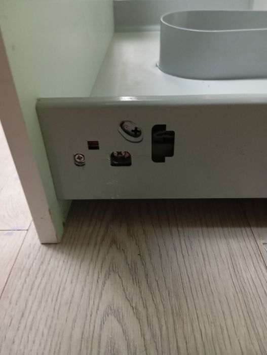 Продам тумбу под раковину Ravak 70/49/47