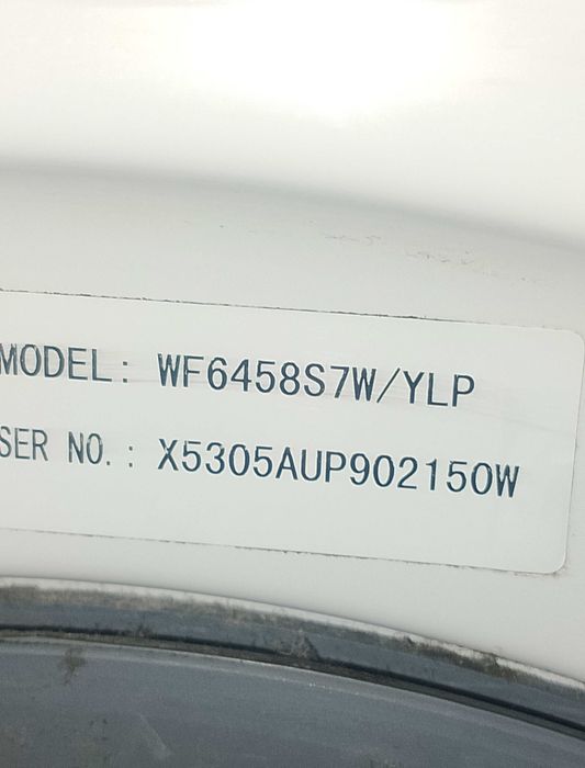 продам стиралку SAMSUNG WF6458S7W на запчасти
