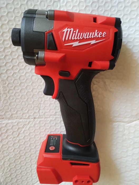 Zakrętarka udarowa do Milwaukee M18