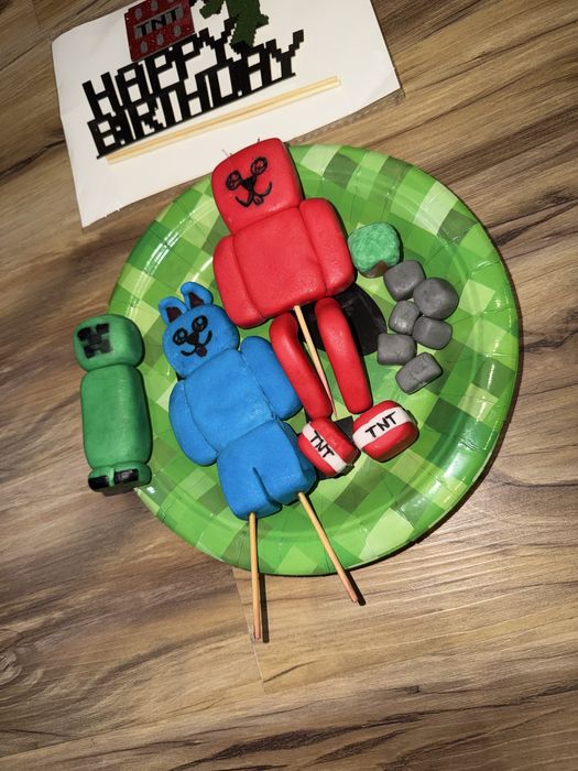 Zestaw na tort figurki minecraft pimpek luczek tnt wojan creeper