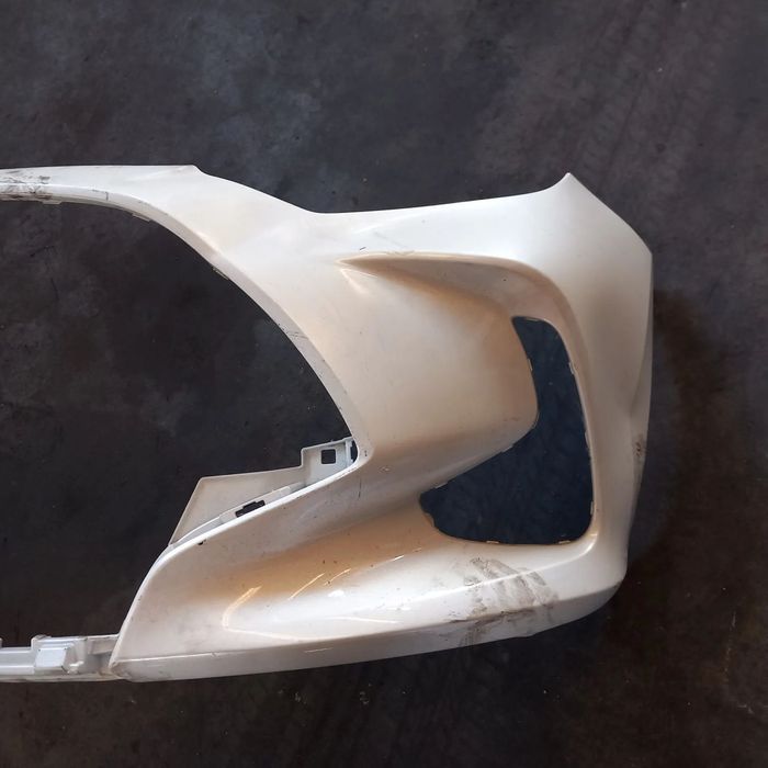 Para choques frente toyota yaris hybrid 2011 - 2020