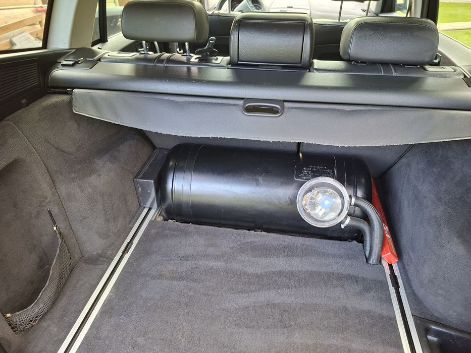 Sprzedam BMW x3 benzyna + gaz