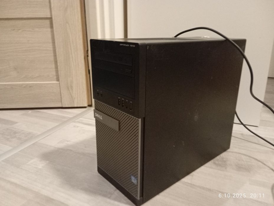 Komputer markowy DELL