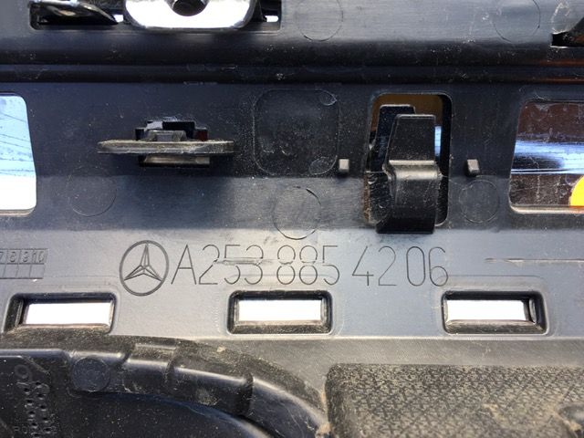 Mercedes GLC w253 Lift 2019 - Zderzak Tył Uszkodzony Chrom