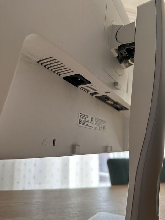 Monitor DELL de 24 polegadas