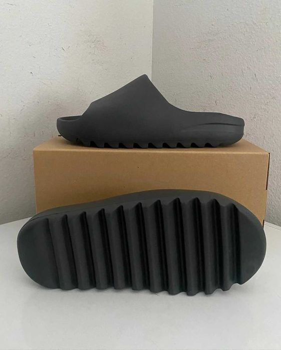Adidas Yeezy Slide Czarny 46