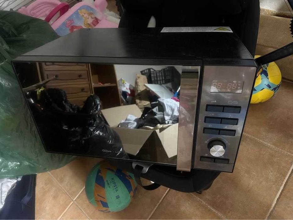 MICRO-ONDAS DIGITAL – A FUNCIONAR