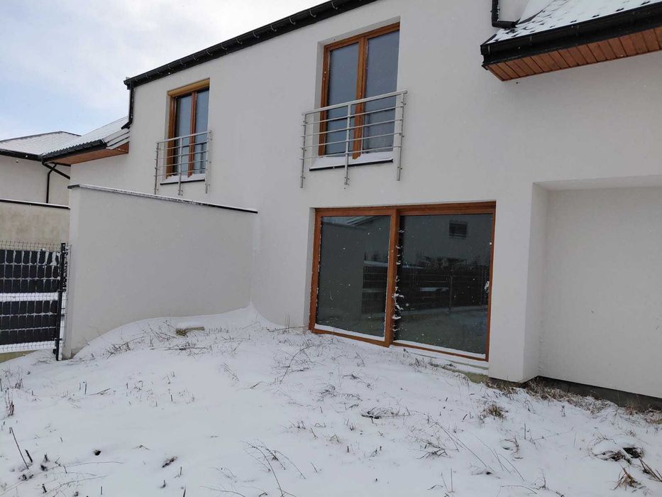 Dom w zabudowie blizniaczej (bliźniak)