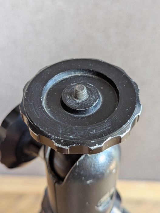 Штатив Manfrotto 055CB + голова Cambo CBH-3