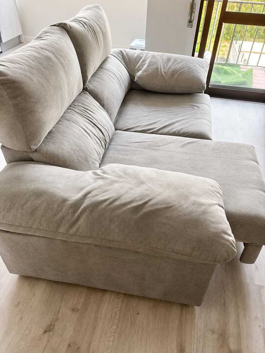 sofa elegante e confortavel