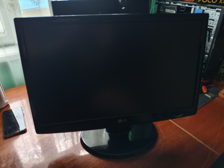 Монітор LG 22дюйма