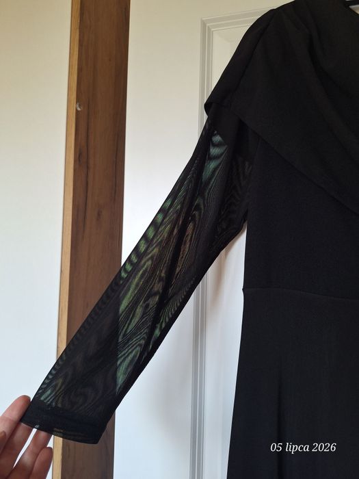 Elegancka sukienka Shein 46 odkryte ramię