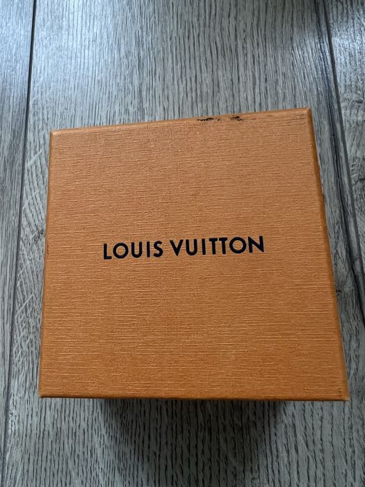 Louis Vuitton коробка подарункова,