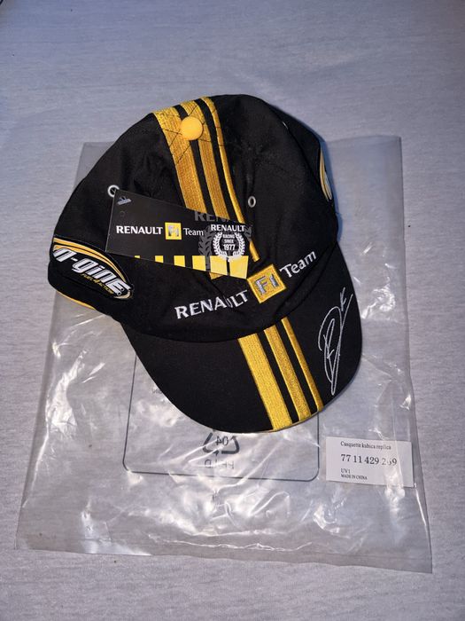 Czapka RENAULT F1 podpis Roberta Kubicy