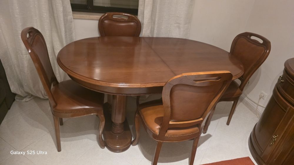 Vend se essa messa com 3 cadeiras