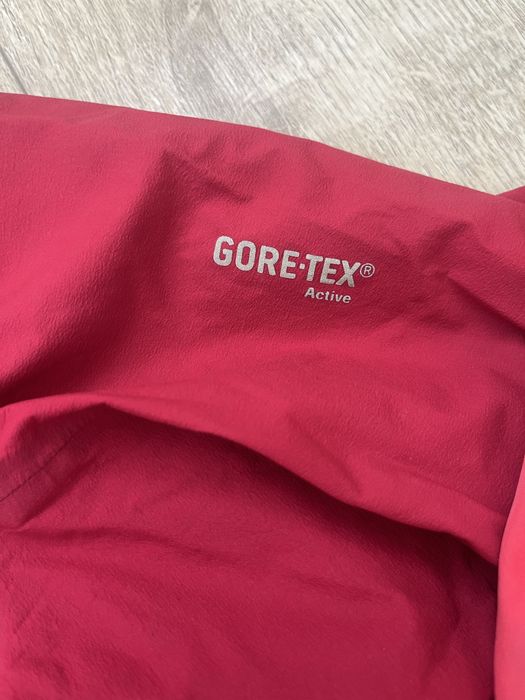 Arc'teryx вітровка