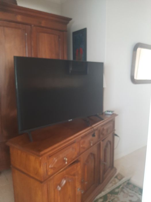 Vendo uma televisão 43 polegadas472093195030374400