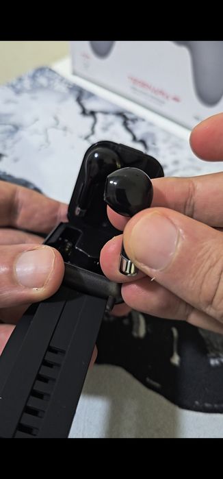 Smartwatch com fones embutido