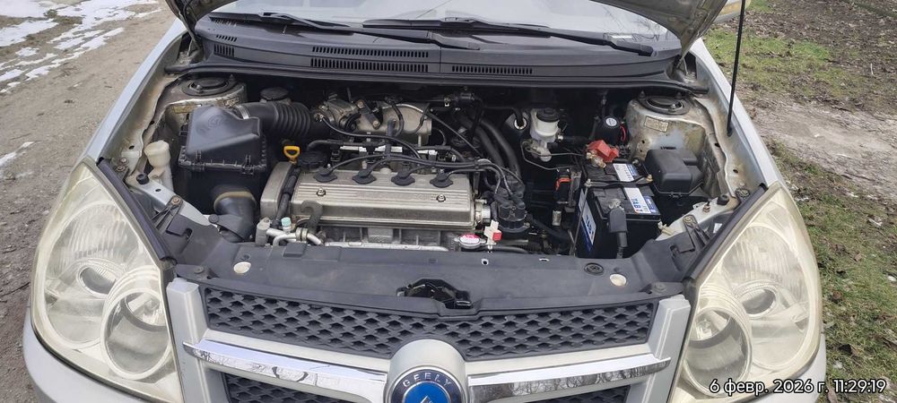 автомобиль Geely MK