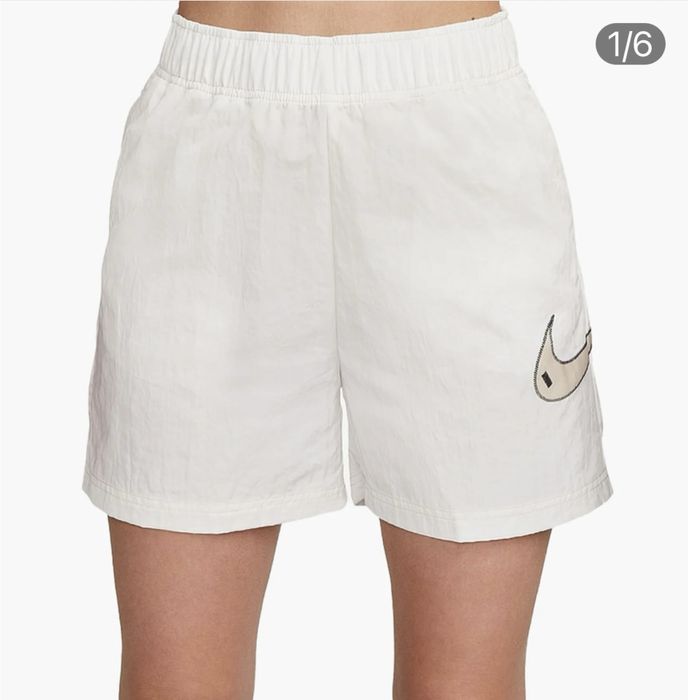 Шорти NIKE розмір S