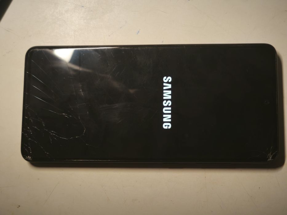 Samsung  a50  (битий)