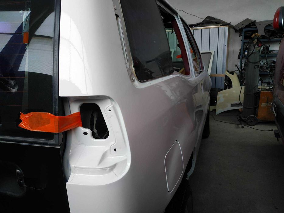 Nissan Terrano suzuki vitara samurai pajero galloper