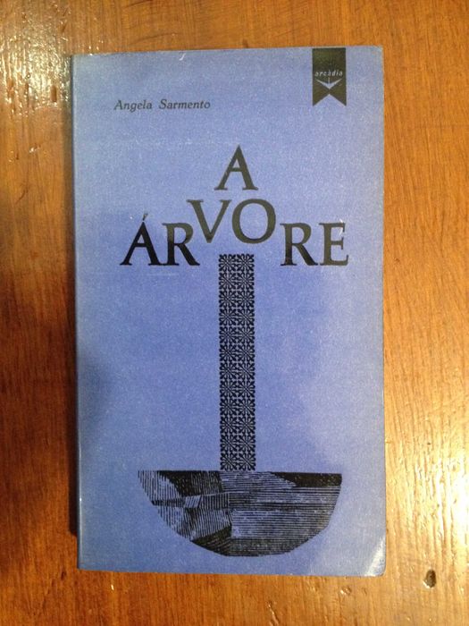 Ângela Sarmento - A árvore