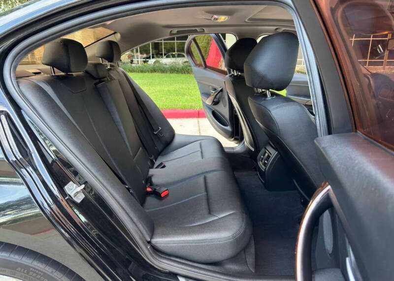 2015 BMW 3 Series 320i