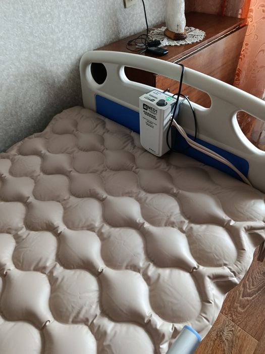 Продается противопролежневый матрас с компрессором