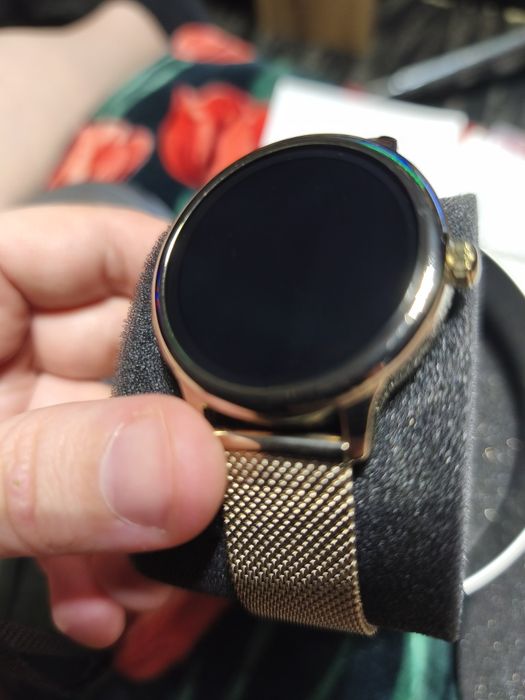 AM:PM Smartwatch