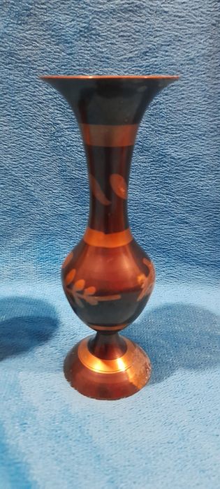 Single Brass Vases64862715090306121
