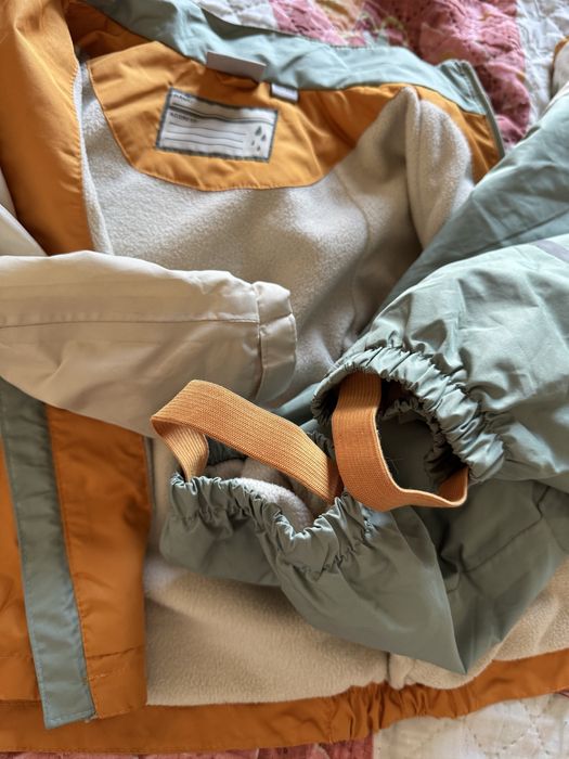 Продам осенне-весенний костюм