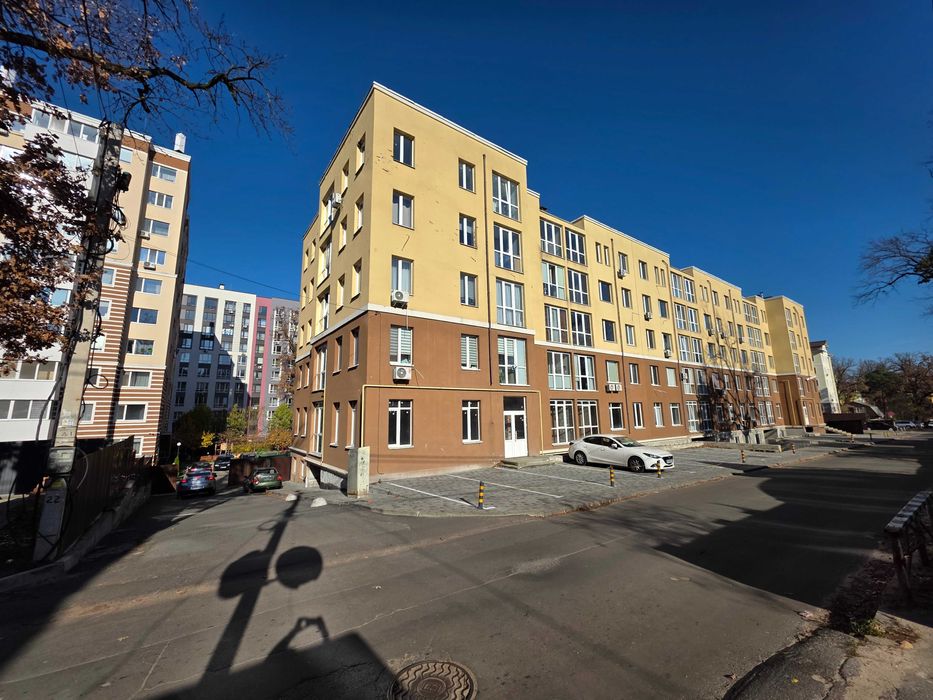 Оренда однокімнатна квартира з ремонтом та своїм паркомісцем парк Мами