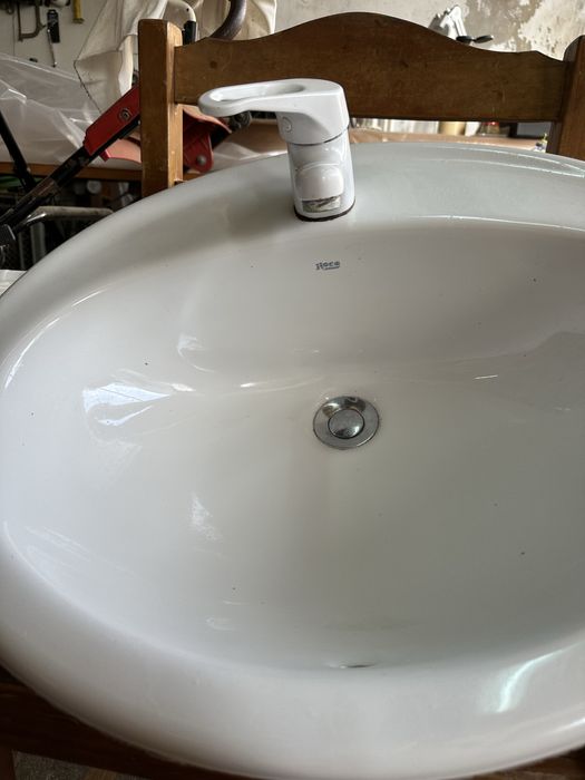 Lavatório Roca usado