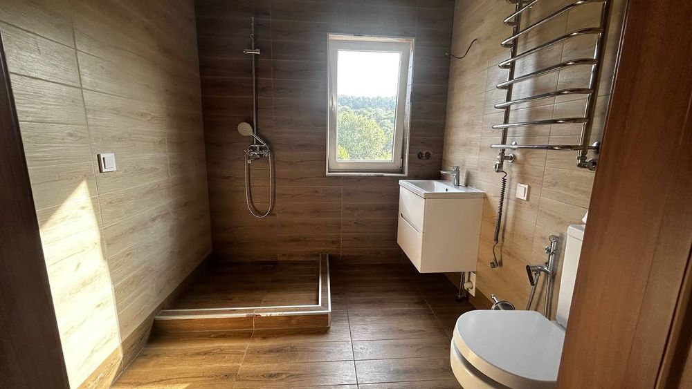 Оренда 3-кім. будинку, поруч з Крехівським монастирем