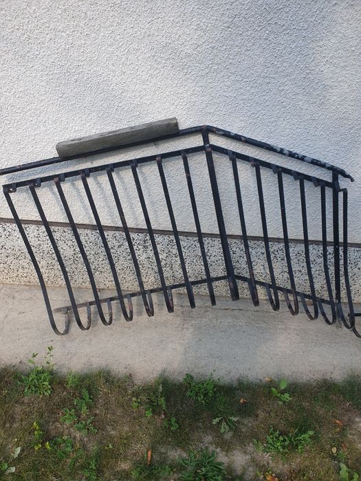 Barierka schodowa barierka na schody gięta balustrada gięta schodowa