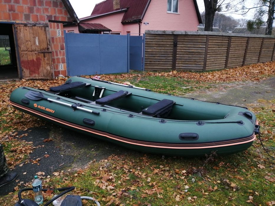 Срочно продам лодку KOLIBRI 450 DSL спец заказ.