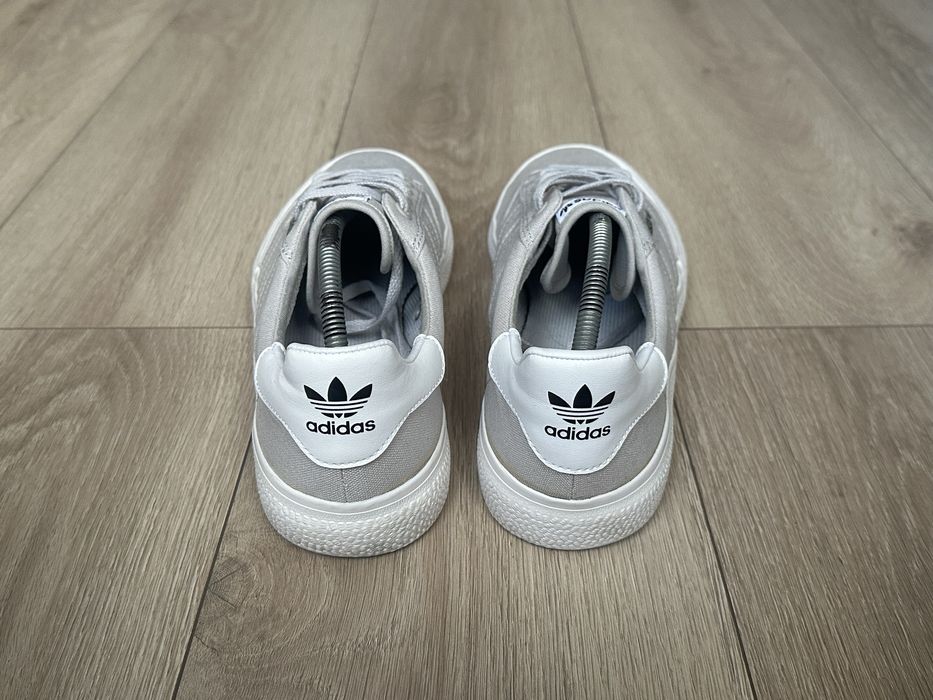 Кросівки кеди  adidas