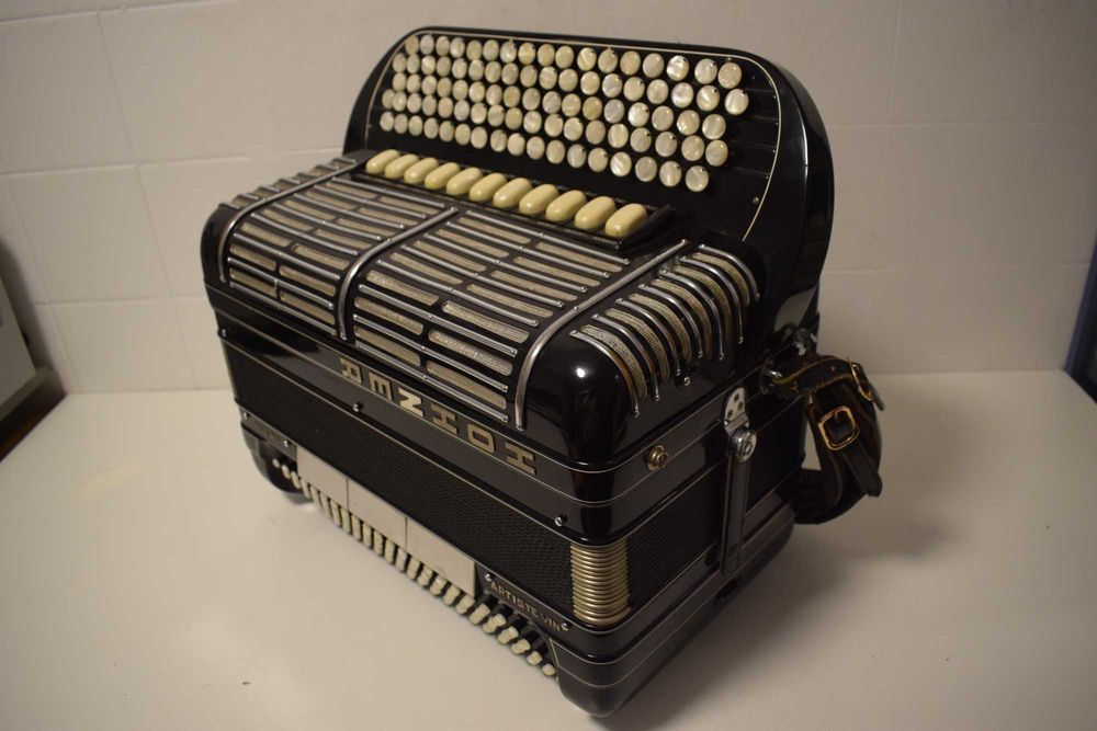 Acordeao Hohner Morino Artista 4 Voz 120 Baixox, N . 151