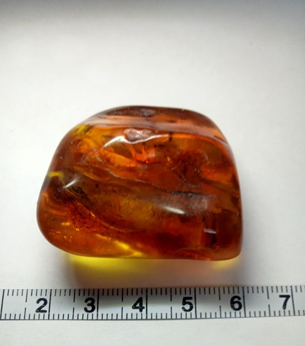 Bursztyn bałtycki - naturalna bryłka 15.89g.