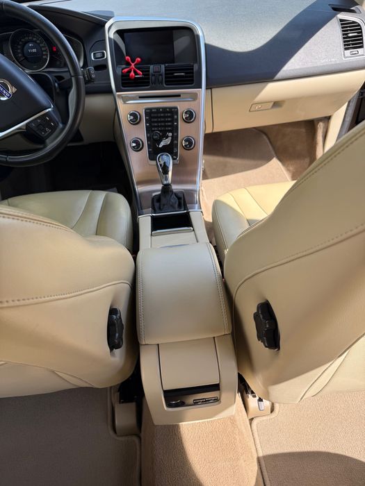 Продам Volvo XC60