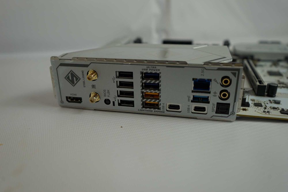 Материнська плата Asrock X870 STEEL LEGEND WIFI AM5 AMD