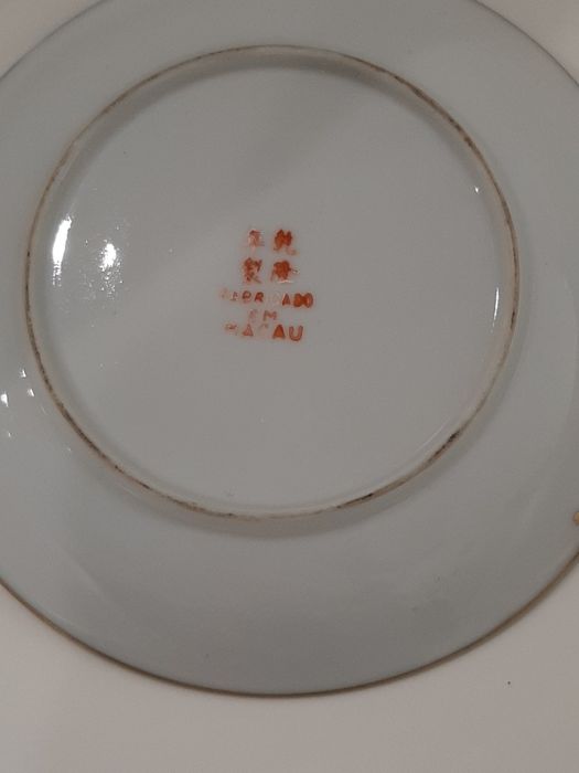Prato antigo em Porcelana de Macau