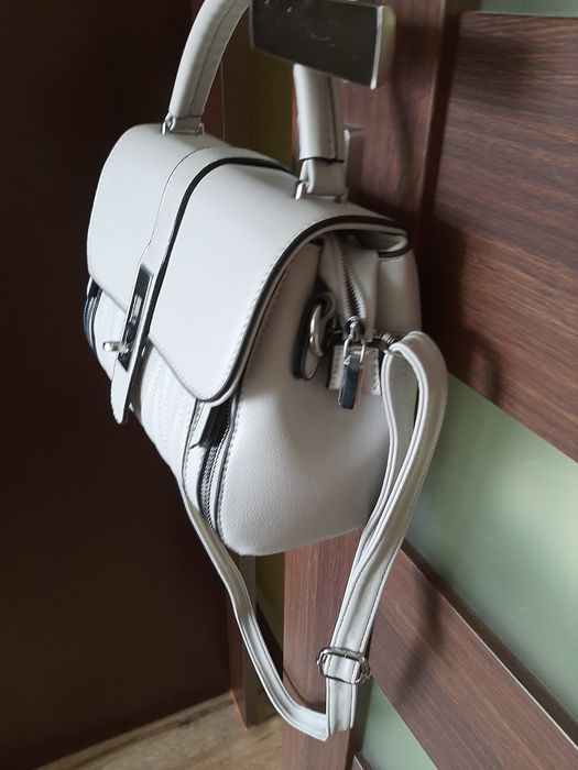 Torebka damska kuferek szara