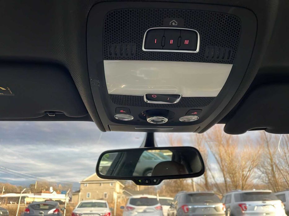 Audi A4      2015