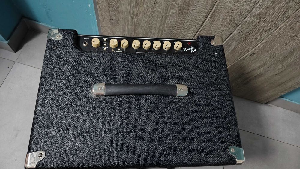 Wzmacniacz basowy Fender Rumble 200 PR 2466, 400W